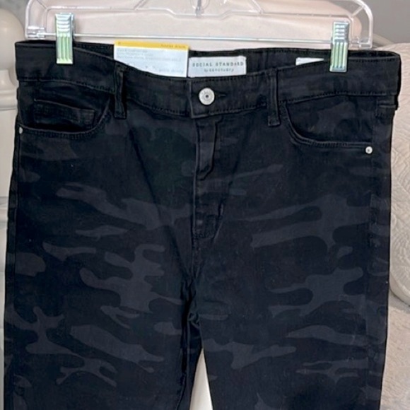 Sanctuary Jeans Black Camo Mid Rise Slim Fit Ankle Skinny - Picture 2 of 10